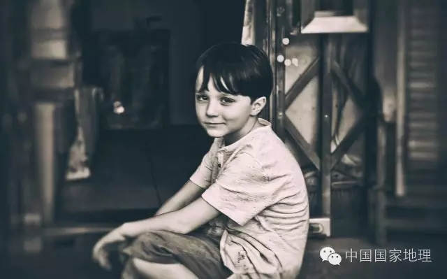 愿塵世的烏煙永不擾亂你的眼眸