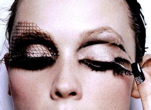 濫用化妝品？當心季節(jié)眼病“找上門”