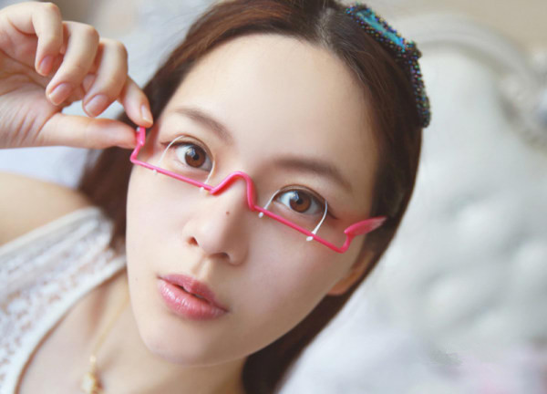“雙眼皮神器”網(wǎng)上熱賣，當(dāng)心佩戴不當(dāng)患眼疾！