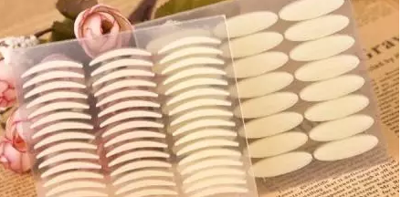 “美目貼”別依賴，小心眼皮下垂