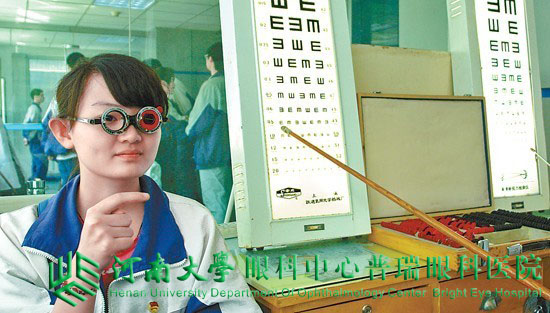 青少年近視，“真”的“假”不了