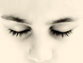 天啦嚕！長“針眼”了，這是什么??？