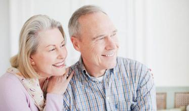 白內(nèi)障要“熟了”再做手術嗎