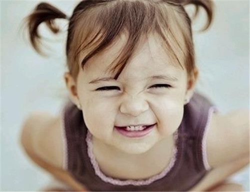 孩子老瞇眼？警惕弱視來襲！