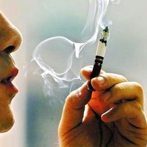 丟掉吧，吸煙也會引發(fā)白內(nèi)障！