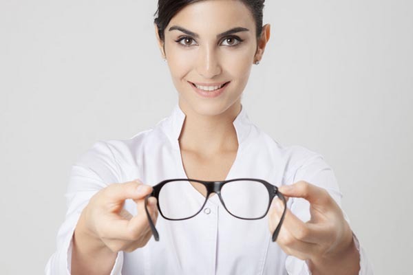 孩子近視度數(shù)不停漲，作為家長你們不煩心嘛？