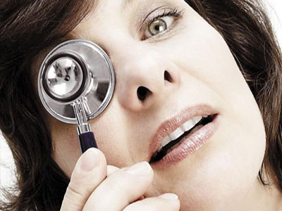 五旬阿姨遇“網(wǎng)脫”，竟是高度近視所致