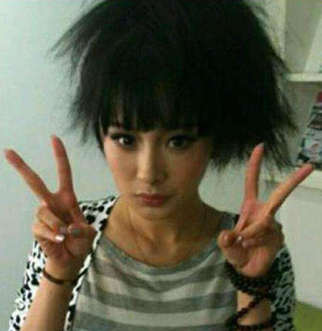 網(wǎng)曝鹿晗韓庚吳亦凡舊照！全能愛豆誰更辣眼？