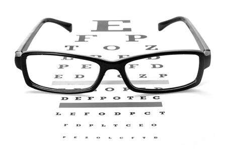 孩子近視坐前排？這是誤區(qū)！