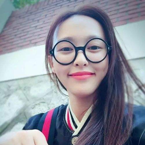 誰(shuí)說(shuō)明星不近視？戴眼鏡的他們你認(rèn)識(shí)幾個(gè)？