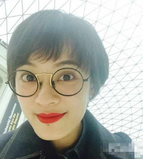 學(xué)女明星戴框架眼鏡？別人時(shí)髦你是Low！