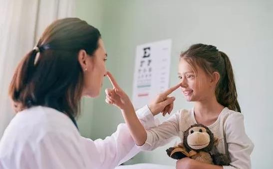 父母是近視眼，孩子一定會(huì)近視嗎？