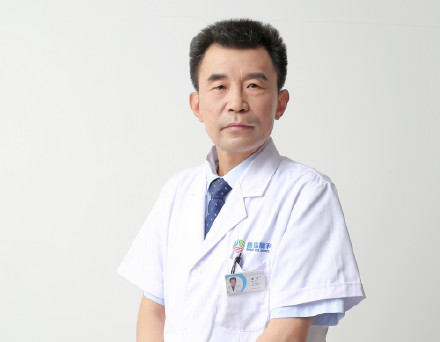 白領(lǐng)一族經(jīng)常面對電腦，可以做近視手術(shù)嗎？