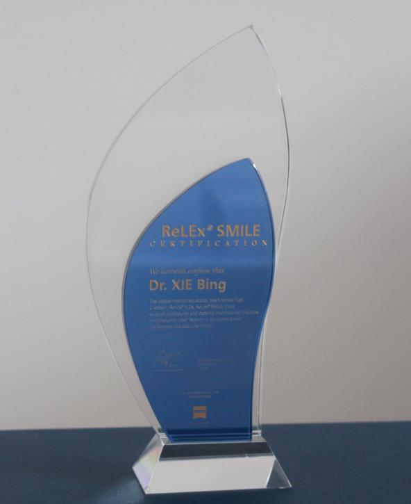 白領(lǐng)一族經(jīng)常面對電腦，可以做近視手術(shù)嗎？