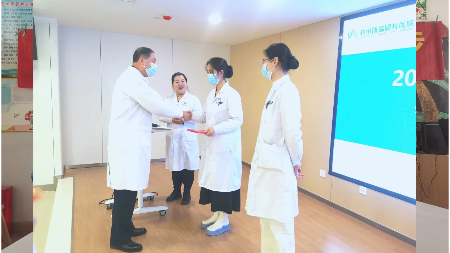河南醫(yī)學高等?？茖W校＆鄭州普瑞眼科校企聯(lián)合交流會