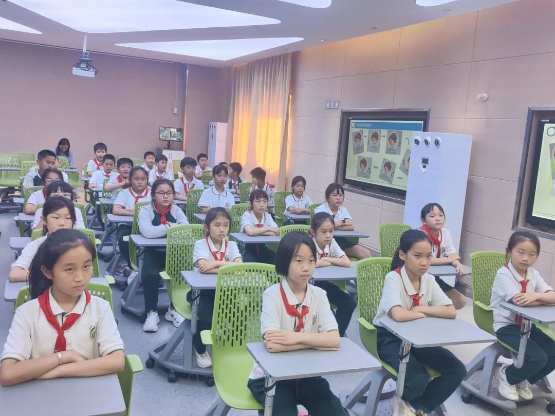 開(kāi)展愛(ài)眼科普進(jìn)校園活動(dòng)，共筑青少年眼健康防護(hù)墻！